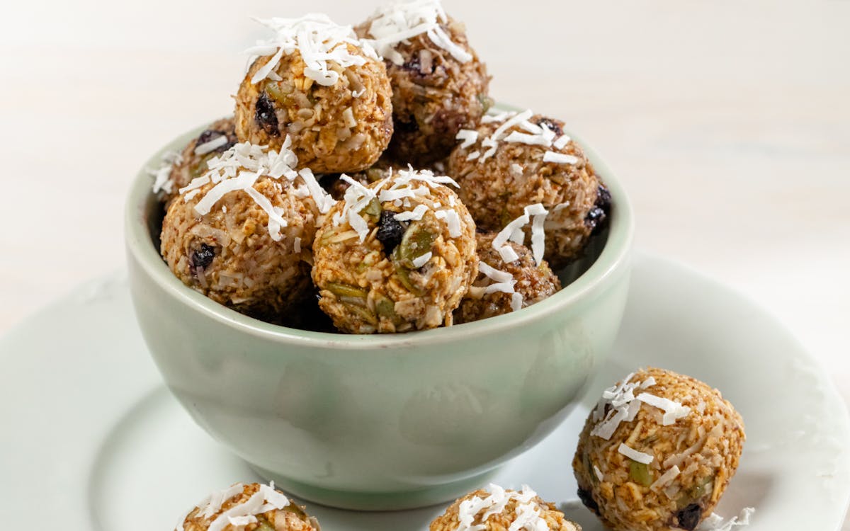 Blueberry energy bites