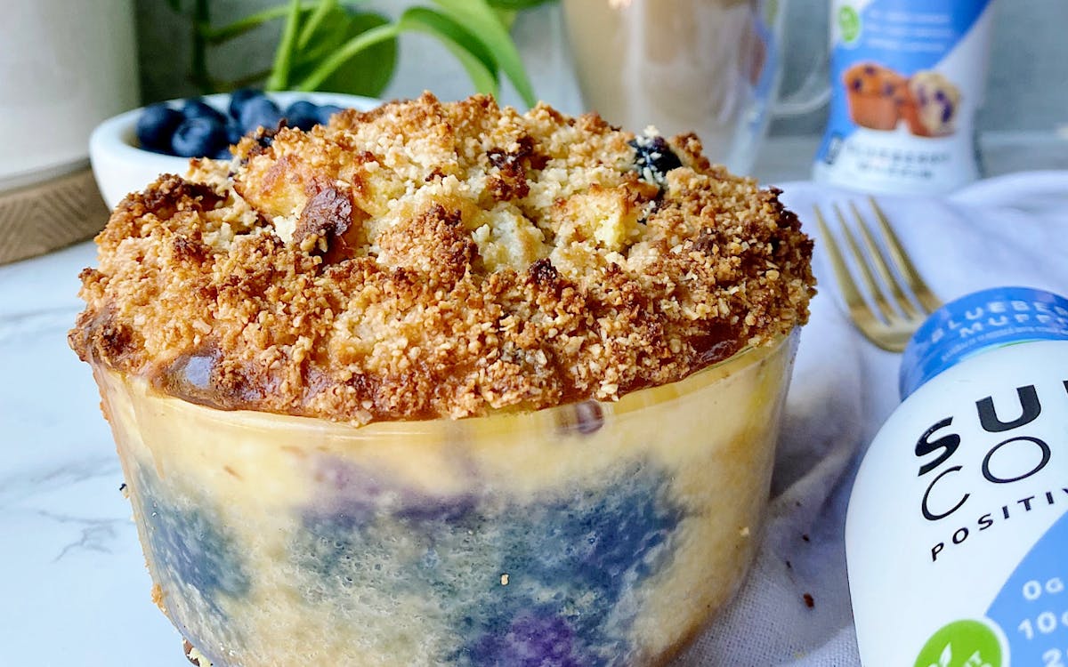 Low-Sugar Blueberry Muffin Crumble Mug Cake